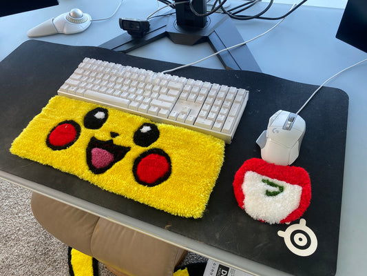 Pikachu - Keyboard Rug